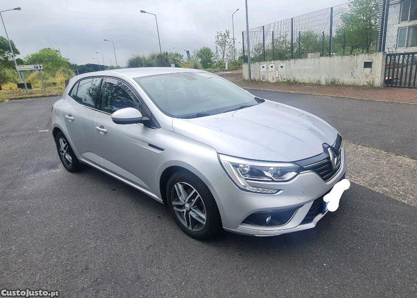 Renault Mégane 1.2TCE — fotografia 10