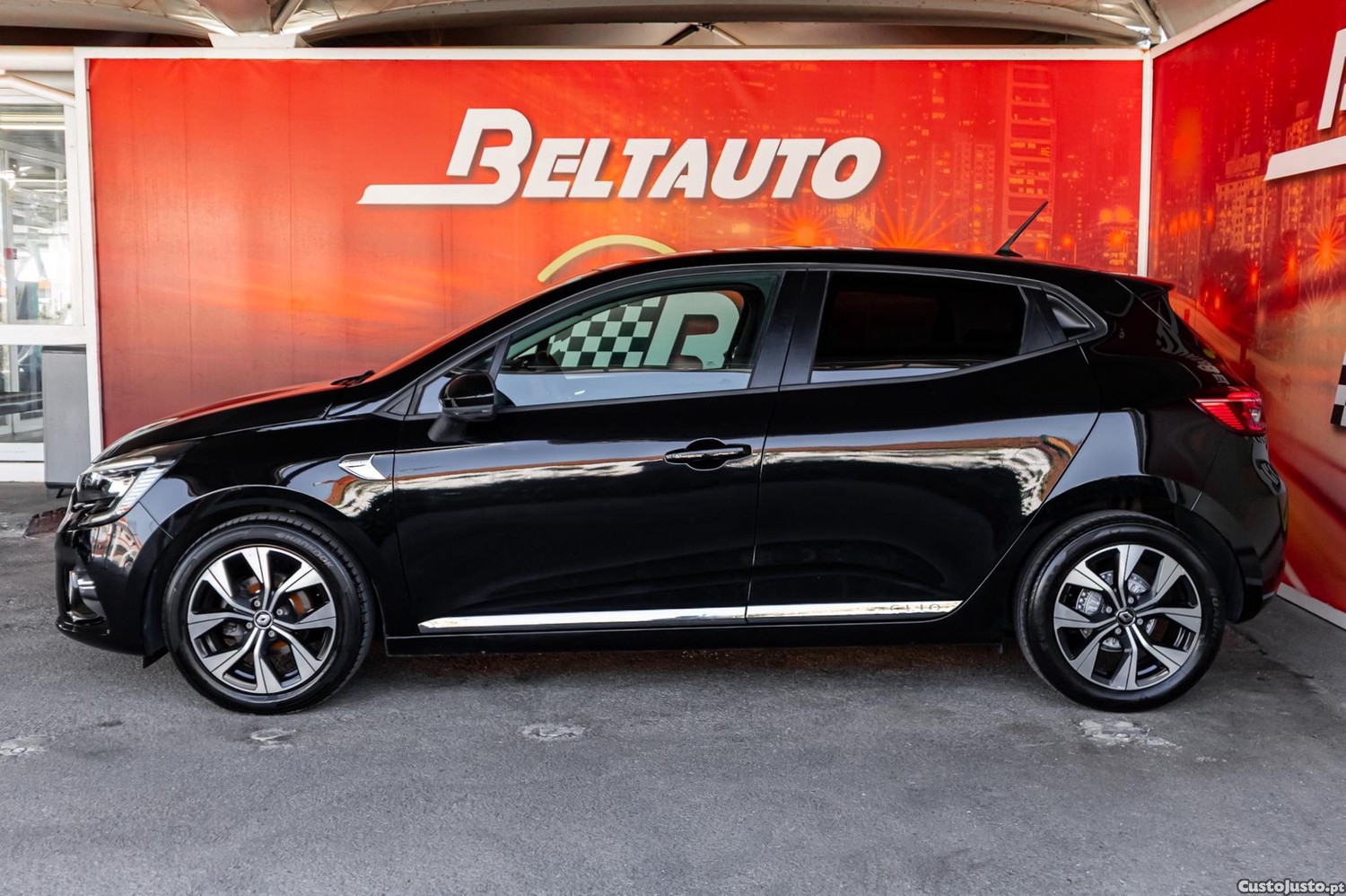 Renault Clio 1.0 TCE Limited Bi-Fuel — fotografia 16