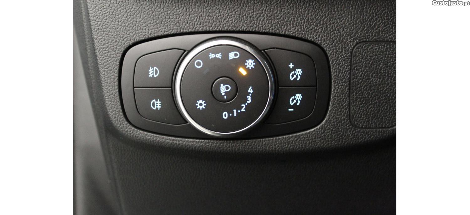 Ford Focus SW 1.0 EcoBoost MHEV ST-Line Aut. — fotografia 2