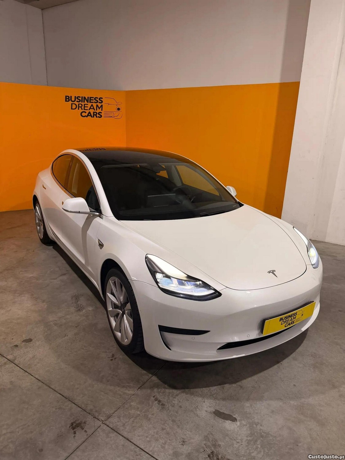 Tesla Model 3 Standard Range Plus RWD — fotografia 17