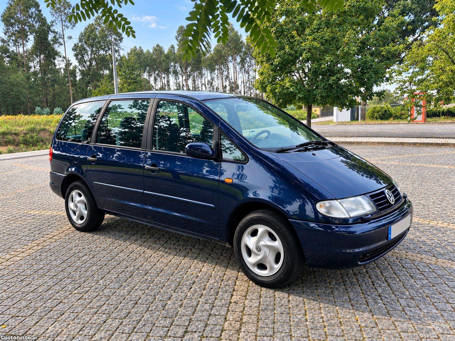 VW Sharan 1.9 TDI  7 Lugares - 98 foto 5