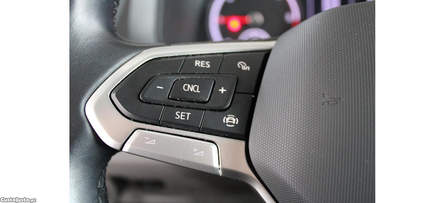 Volkswagen Caravelle Comfortline 2.0 TDI 150cv — fotografia 6
