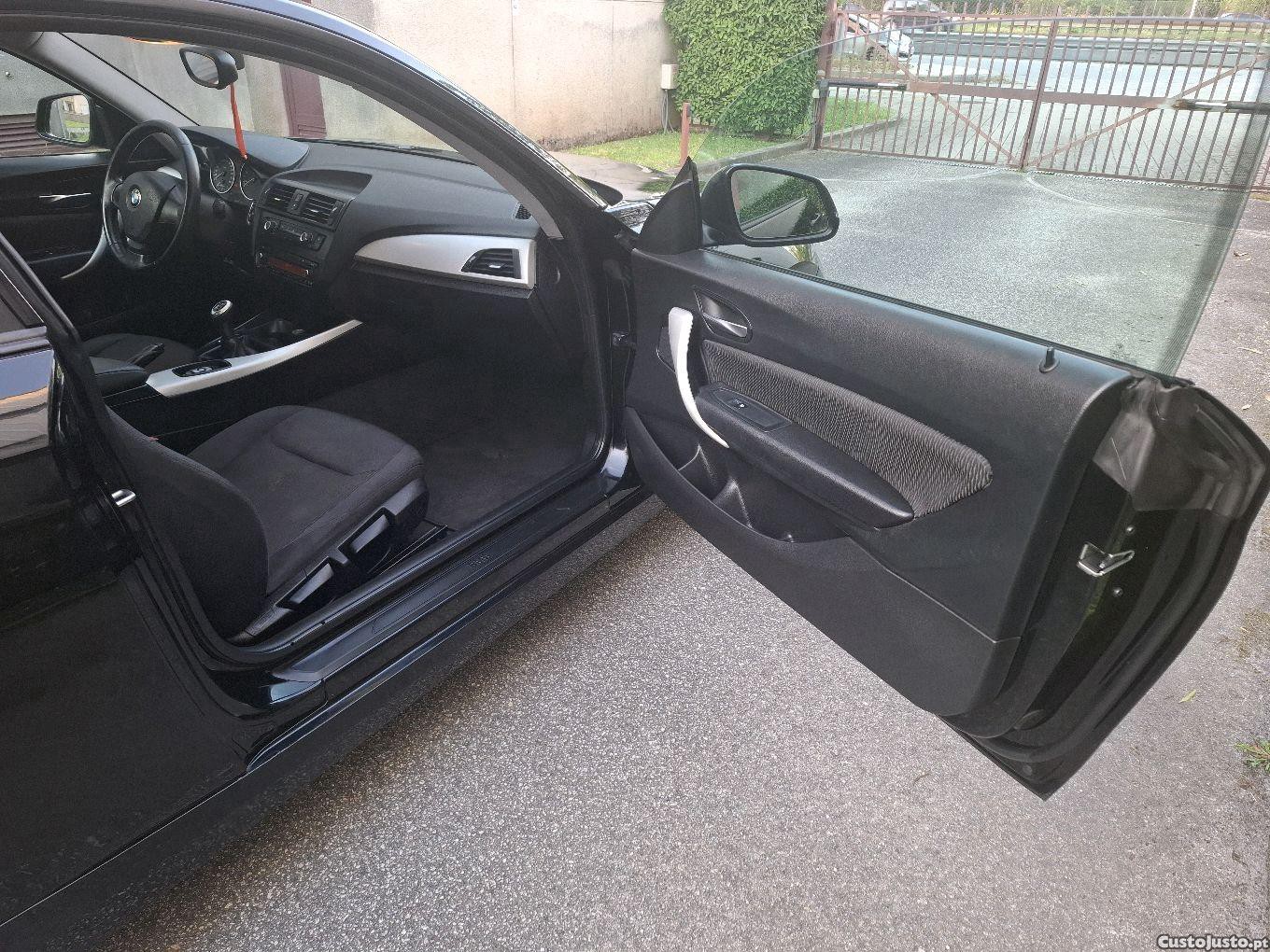 BMW 114 EfficientDynamics — fotografia 6