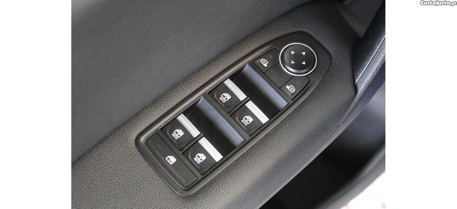 Renault Captur Intens 1.0 Tce 90cv — fotografia 15