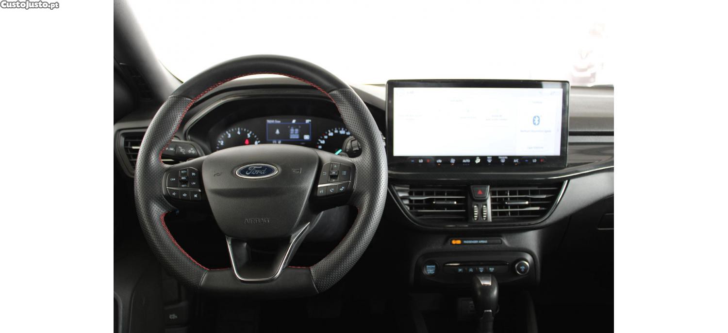 Ford Focus ST Line 1.0 Hybrid Ecoboost 125cv Aut — fotografia 17
