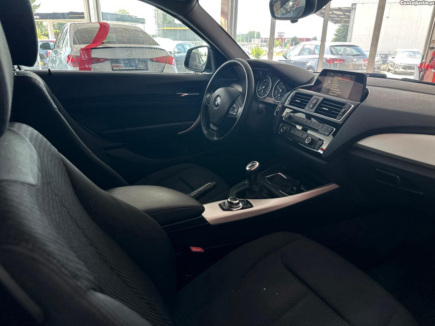 BMW 116 d EfficientDynamics Line Urban — fotografia 4