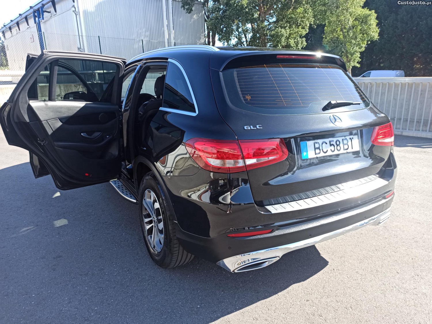 Mercedes-Benz GLC 220 4 matic — fotografia 7