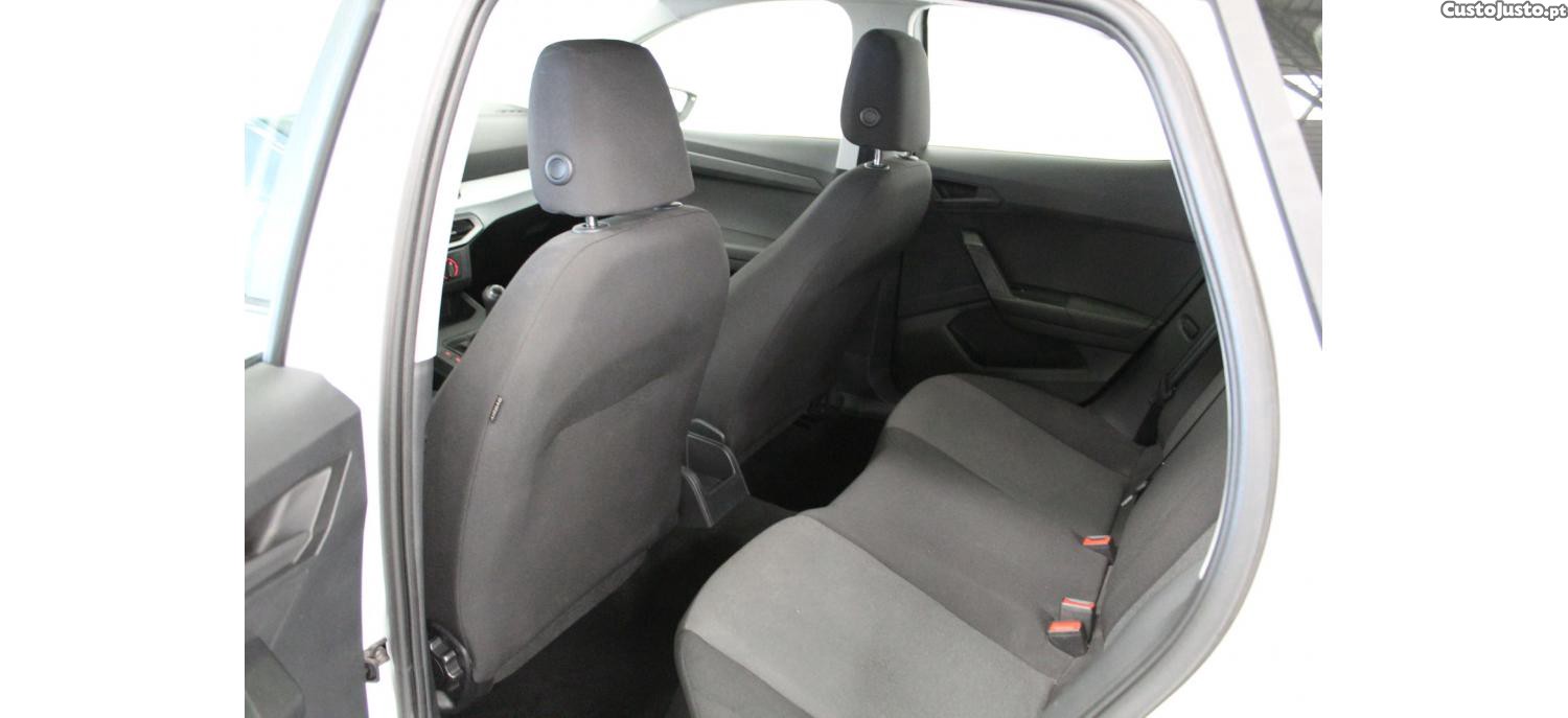 SEAT Ibiza 1.0 TSI Reference 95cv — fotografia 11