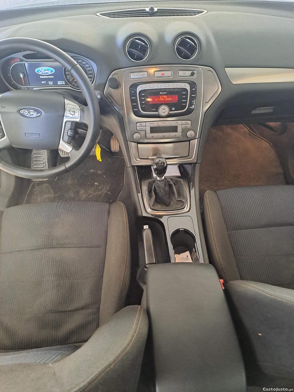 Ford Mondeo 1.8 TDCI GHIA — photo 4