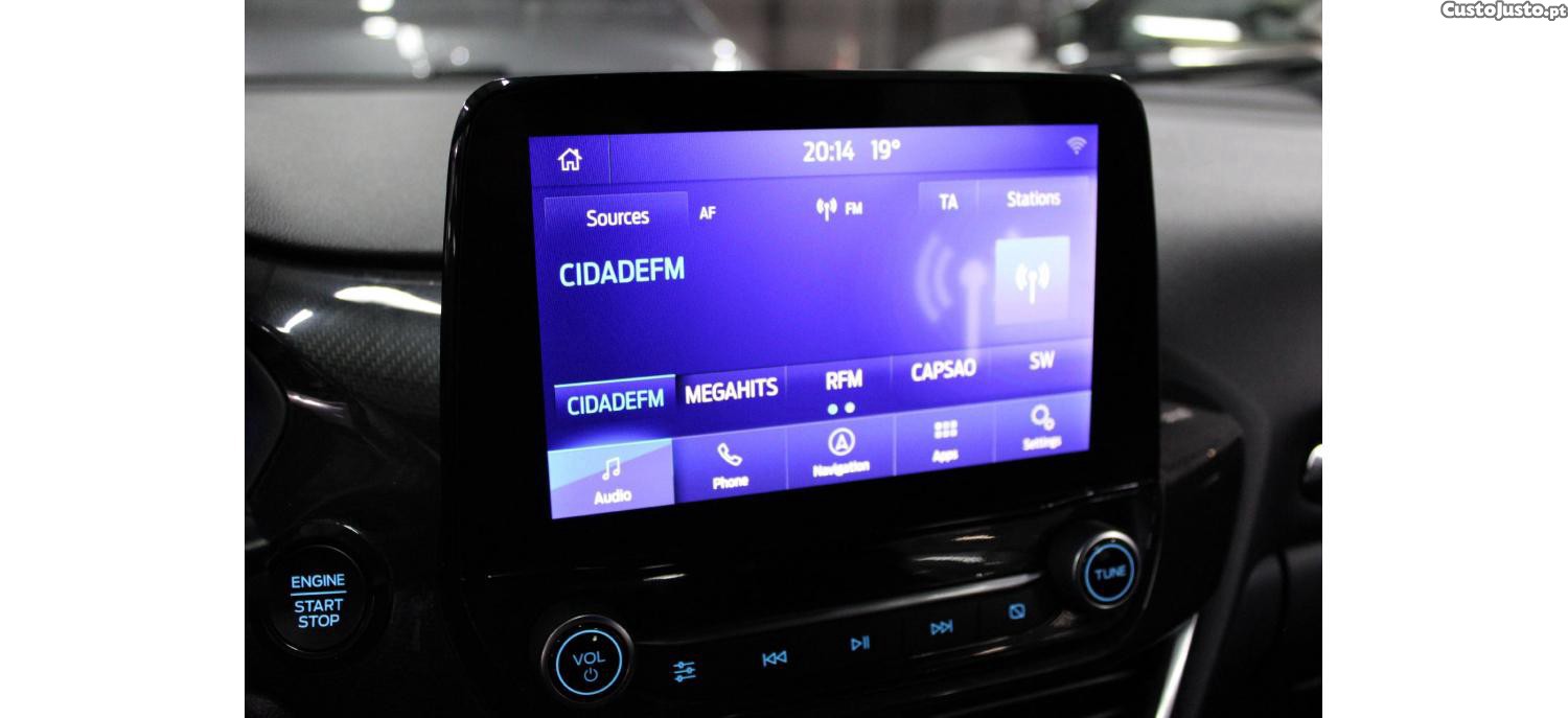 Ford Puma 1.0 EcoBoost MHEV ST-Line X Vivid Ruby Edition — fotografia 16