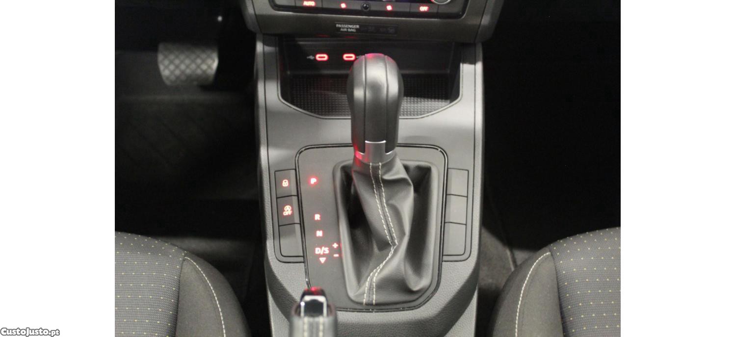 SEAT Ibiza 1.0 TSI Style 110cv DSG — fotografia 3