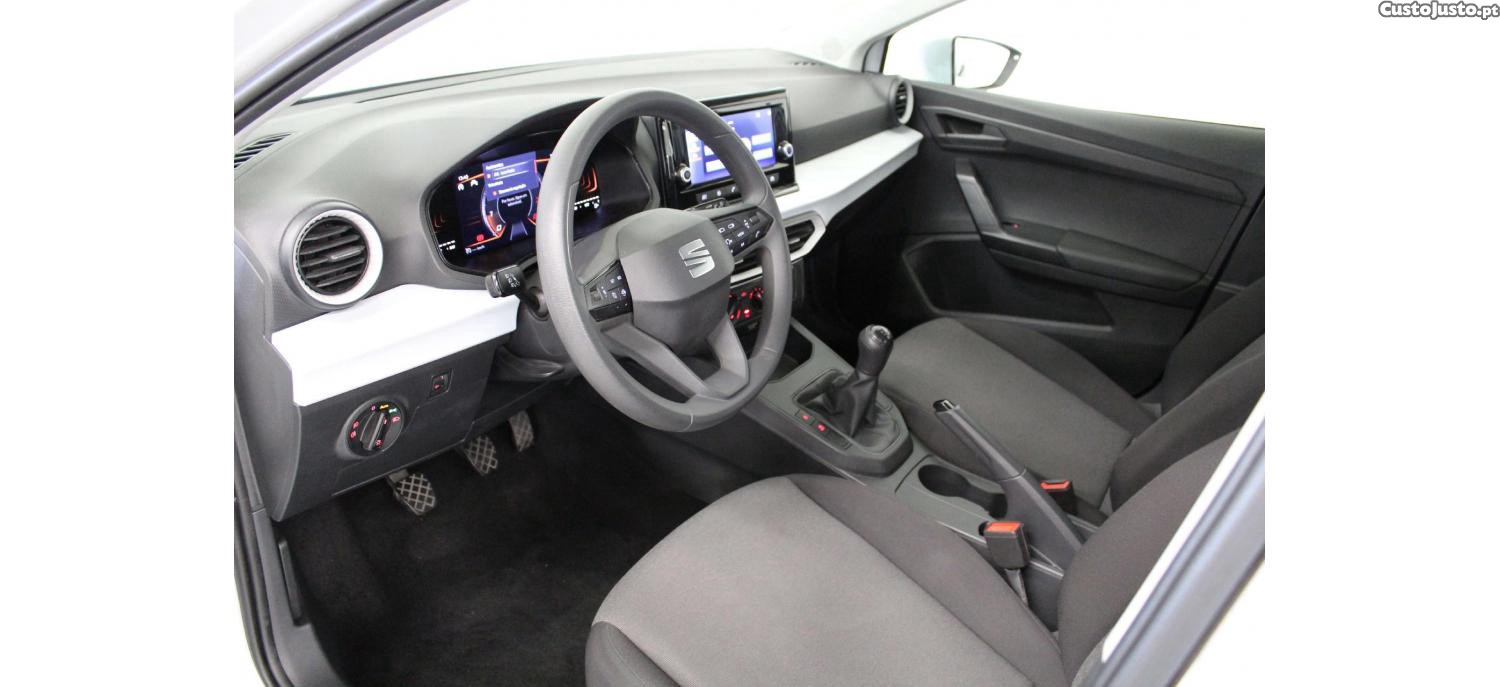 SEAT Ibiza 1.0 TSI Reference 95cv — fotografia 12