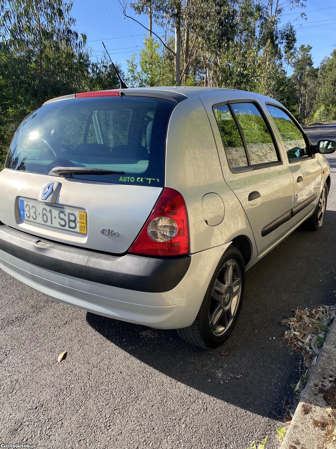Renault Clio 1.5 Dci — fotografia 5