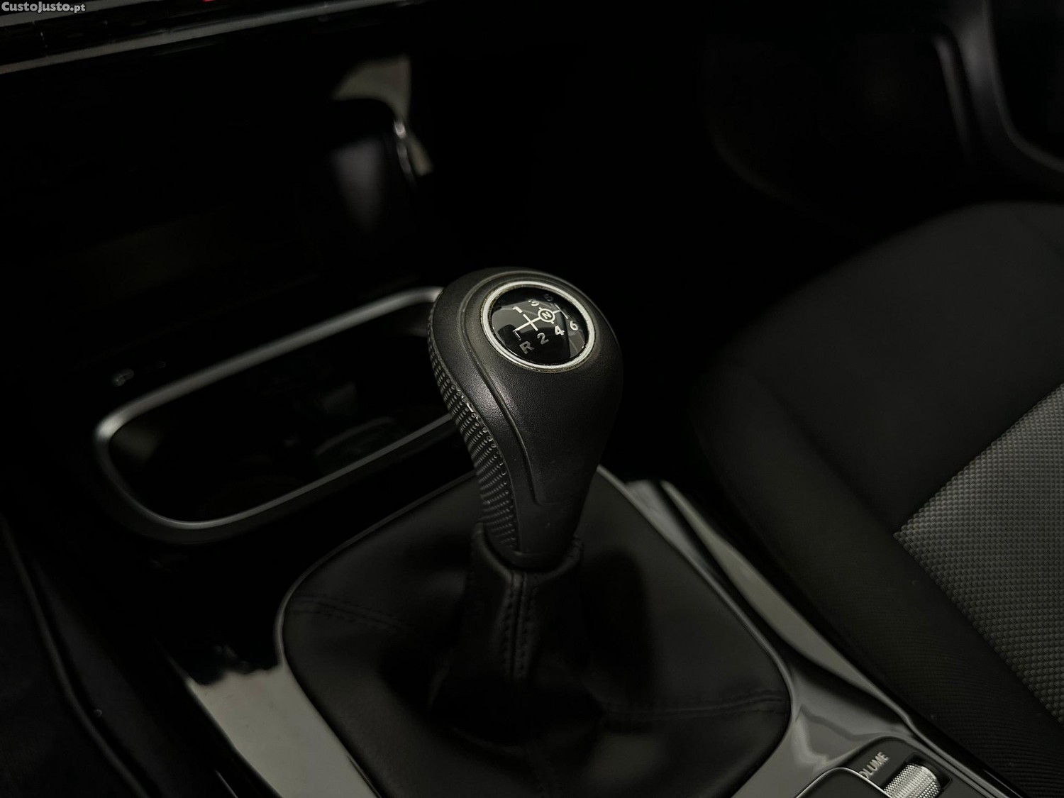 Mercedes-Benz A 180 d Style Plus — fotografia 13