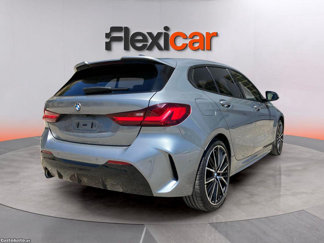BMW 118 i Pack Desportivo M Auto — fotografia 14