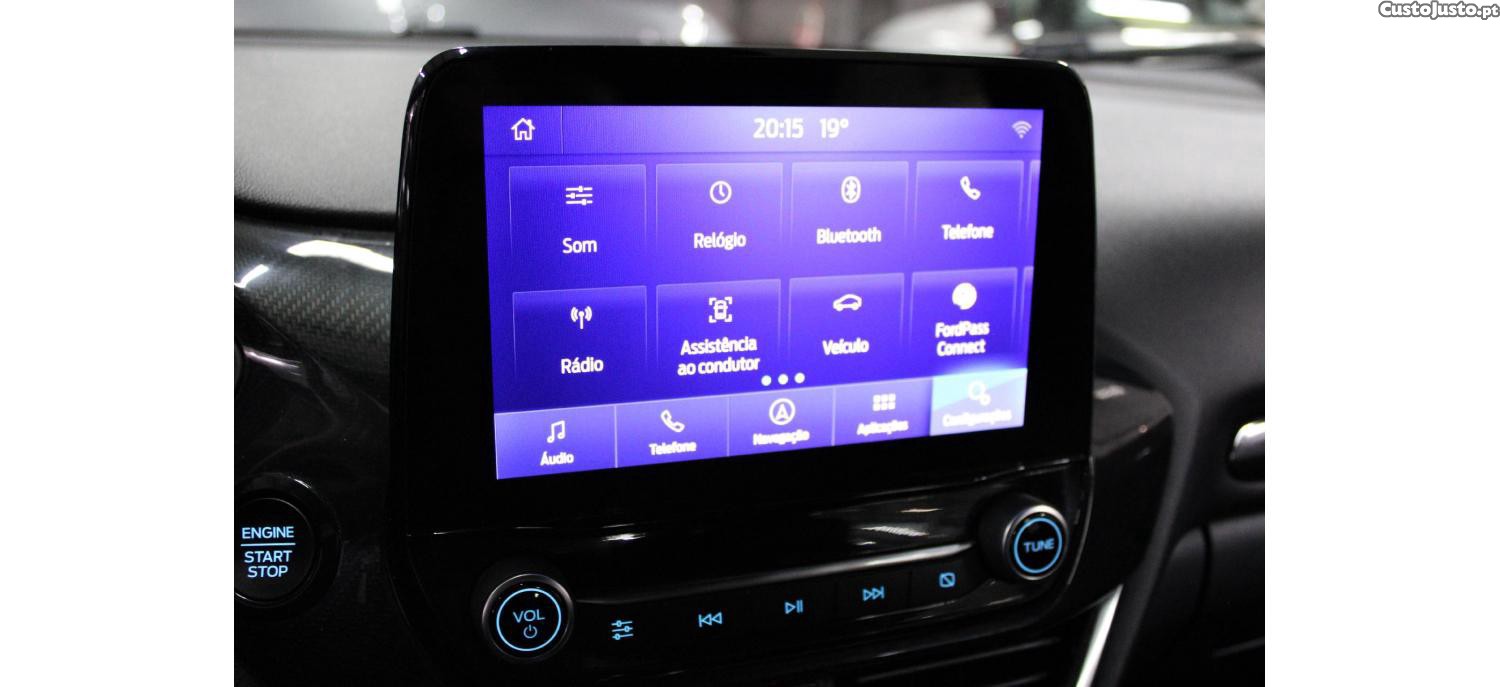 Ford Puma 1.0 EcoBoost MHEV ST-Line X Vivid Ruby Edition — fotografia 12