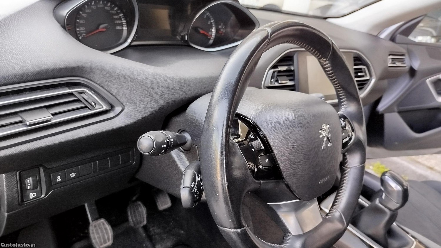 Peugeot 308 SW 1.2 PureTech Style — fotografia 5