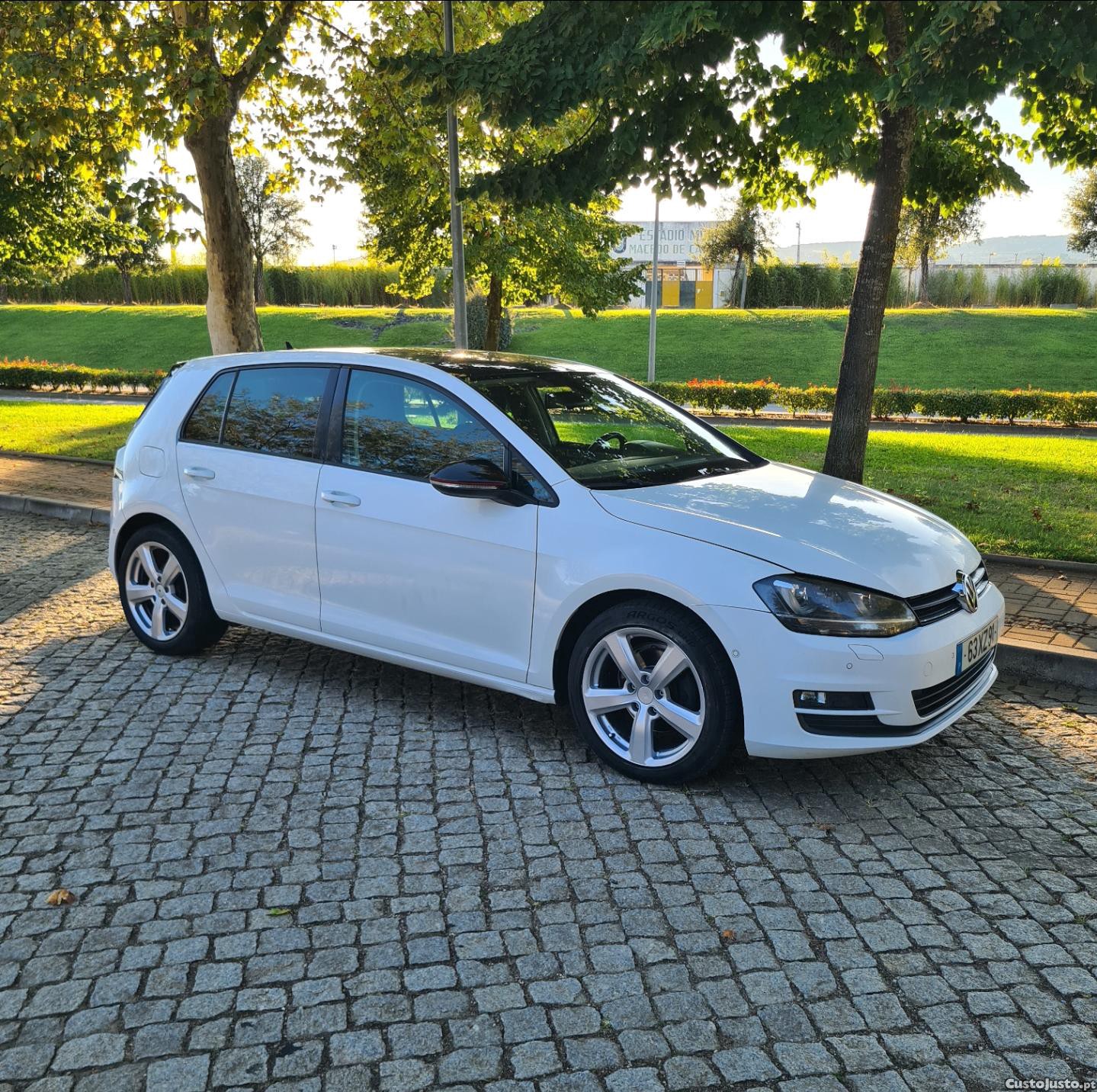 VW Golf TDI 110cv Cx6 A/C GPS Xênon - 14 foto 3