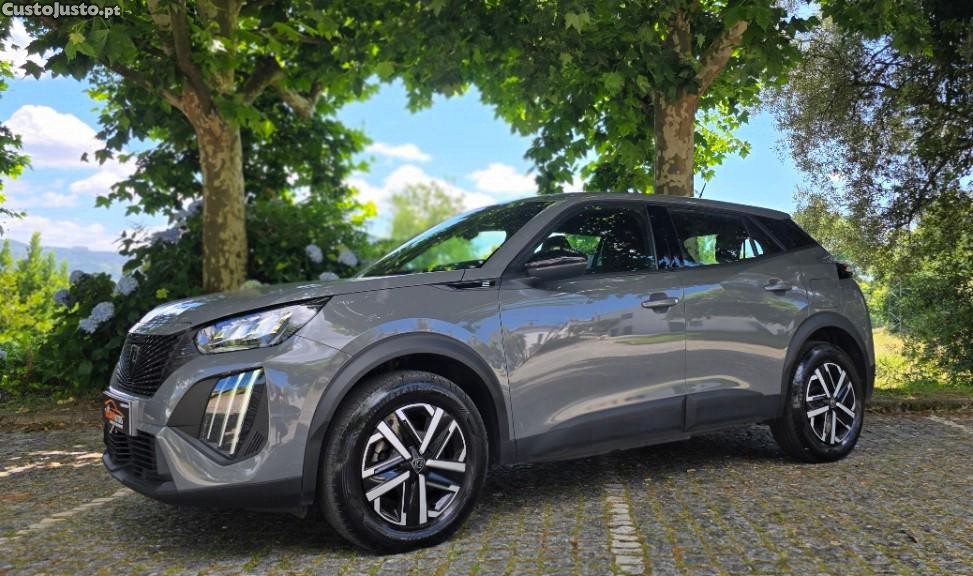 Peugeot 2008 50 kWh Active Pack — fotografia 10