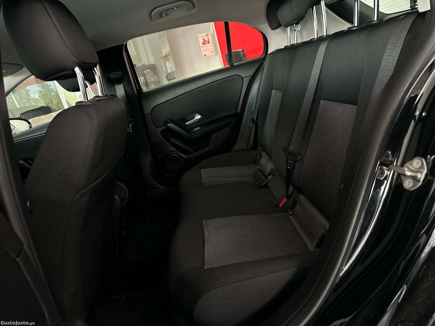 Mercedes-Benz A 180 d Style Plus — fotografia 3