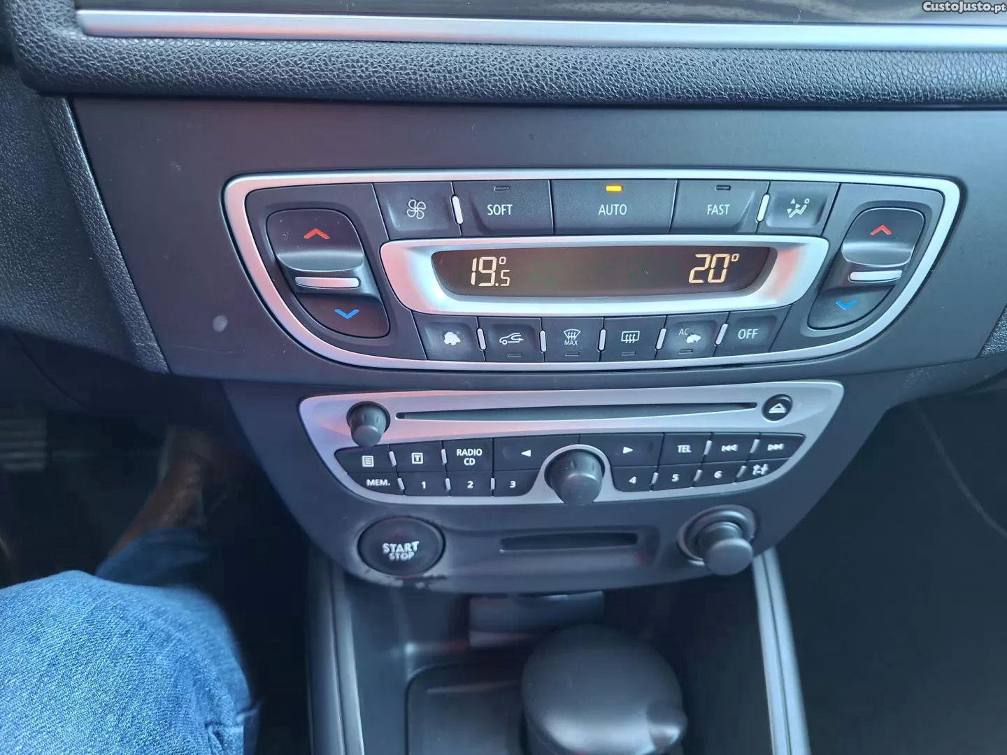 Renault Mégane 1.5 dci dynamique s ss — fotografia 11