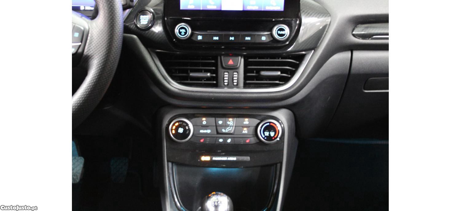 Ford Puma 1.0 EcoBoost MHEV ST-Line X Vivid Ruby Edition — fotografia 11