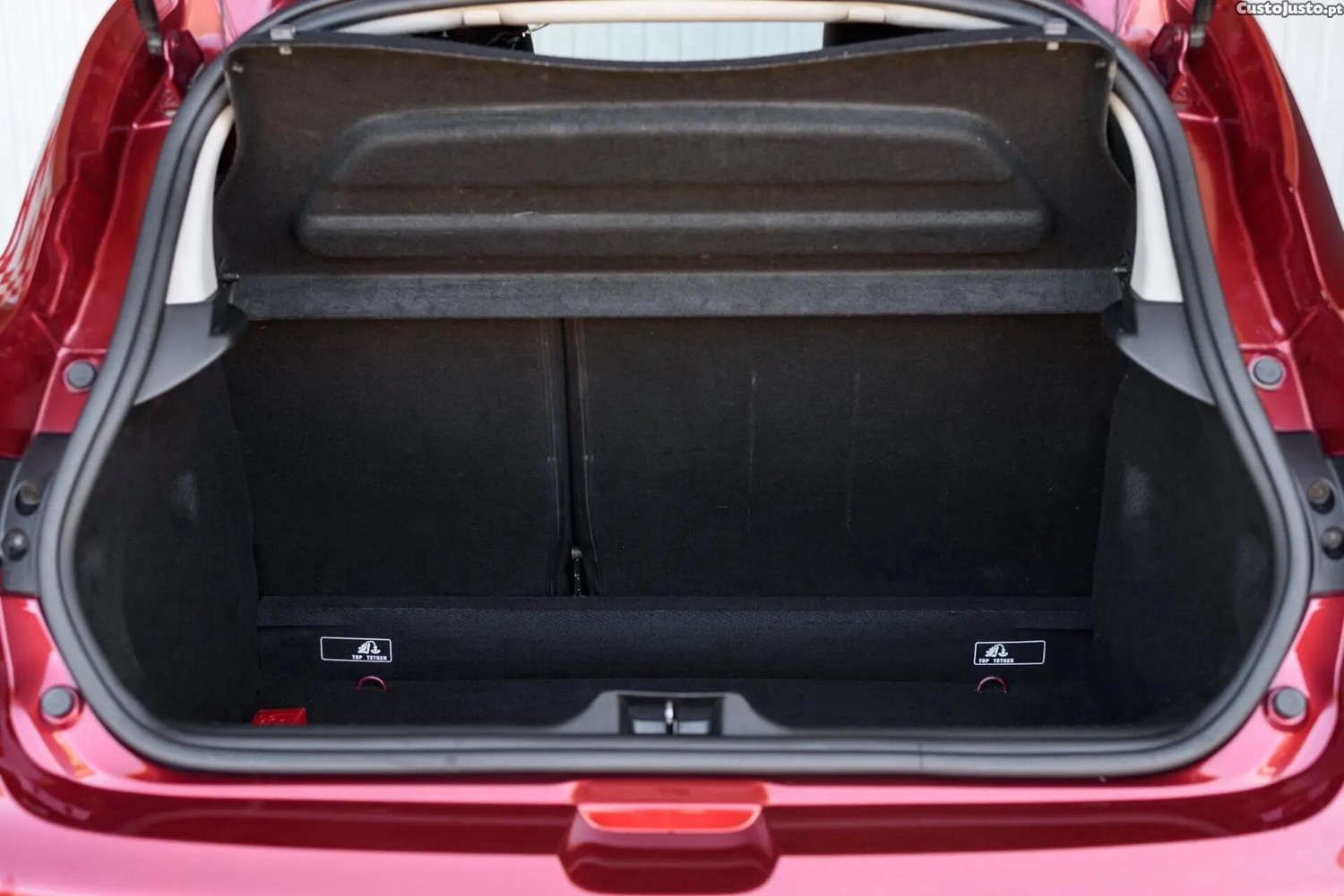Renault Clio 1.5 dCi Limited EDition — fotografia 17