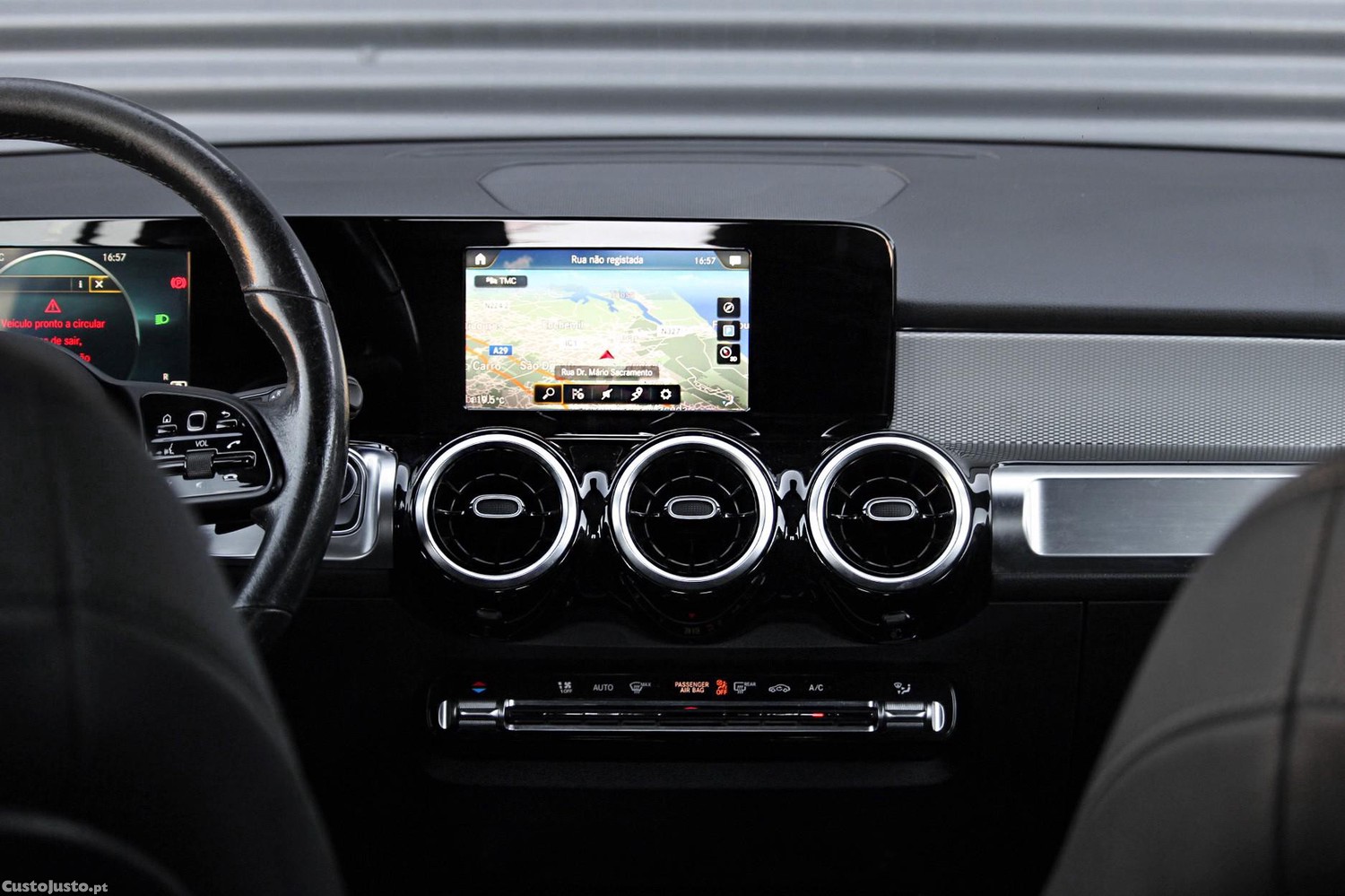 Mercedes-Benz GLB 200 d Progressive — fotografia 19