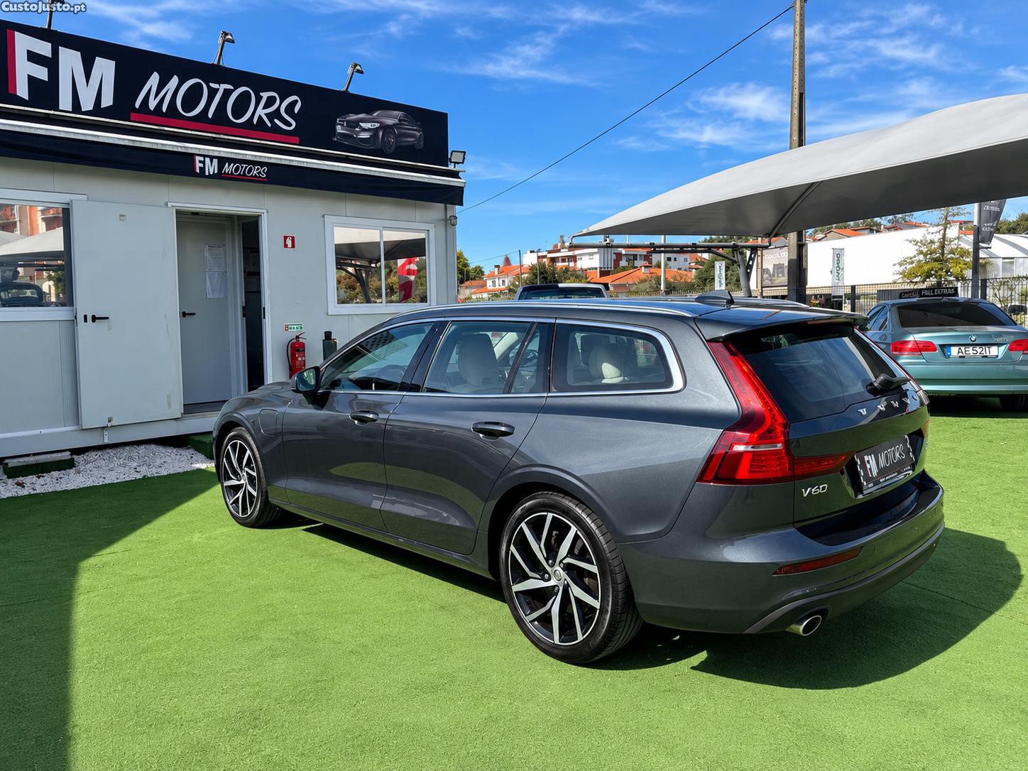 Volvo V60 2.0 T8 AWD TE Momentum Plus — fotografia 17