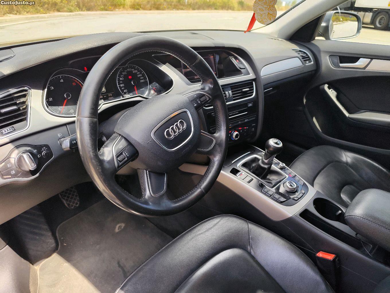 Audi A4 advant — fotografia 4