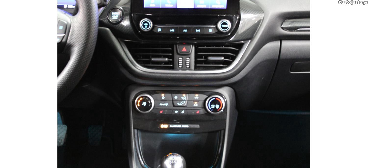 Ford Puma 1.0 EcoBoost MHEV ST-Line X Vivid Ruby Edition — fotografia 7