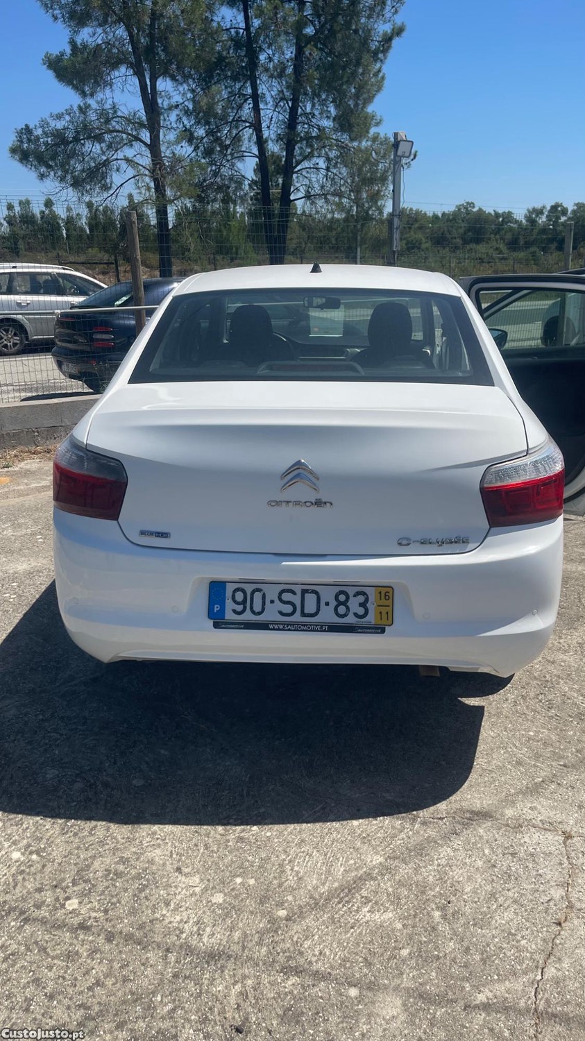 Citroën C-Elysée Exclusive — fotografia 5