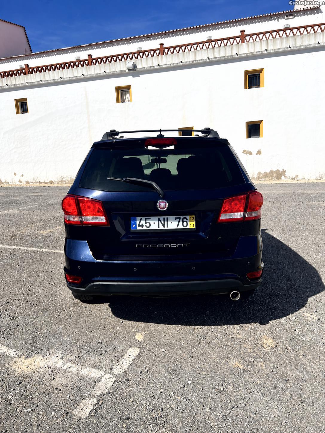 Fiat Freemont 2.0 M-Jet Urban - 12 foto 3