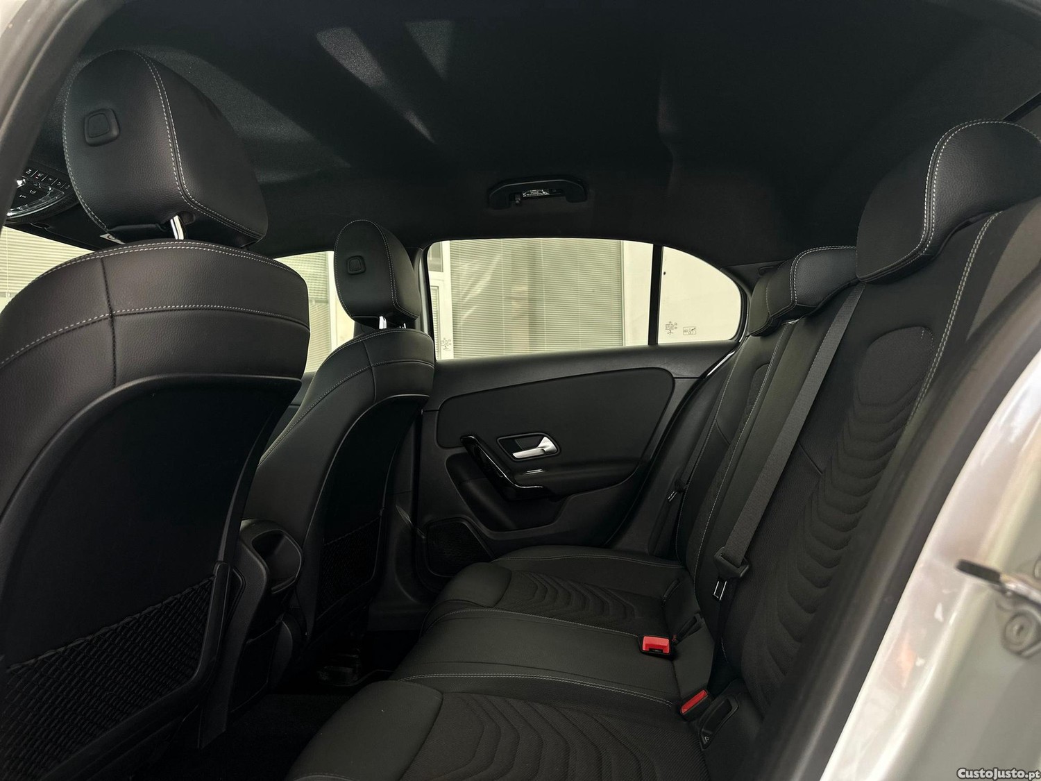 Mercedes-Benz A 180 d Progressive — fotografia 9