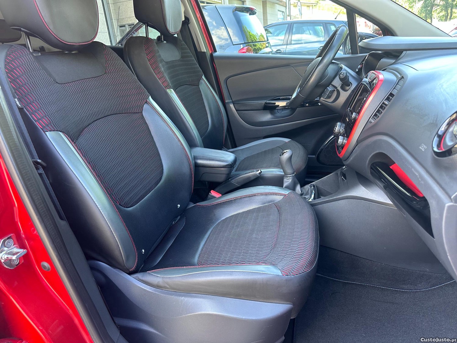 Renault Captur 1.5 dCi Exclusive — fotografia 7
