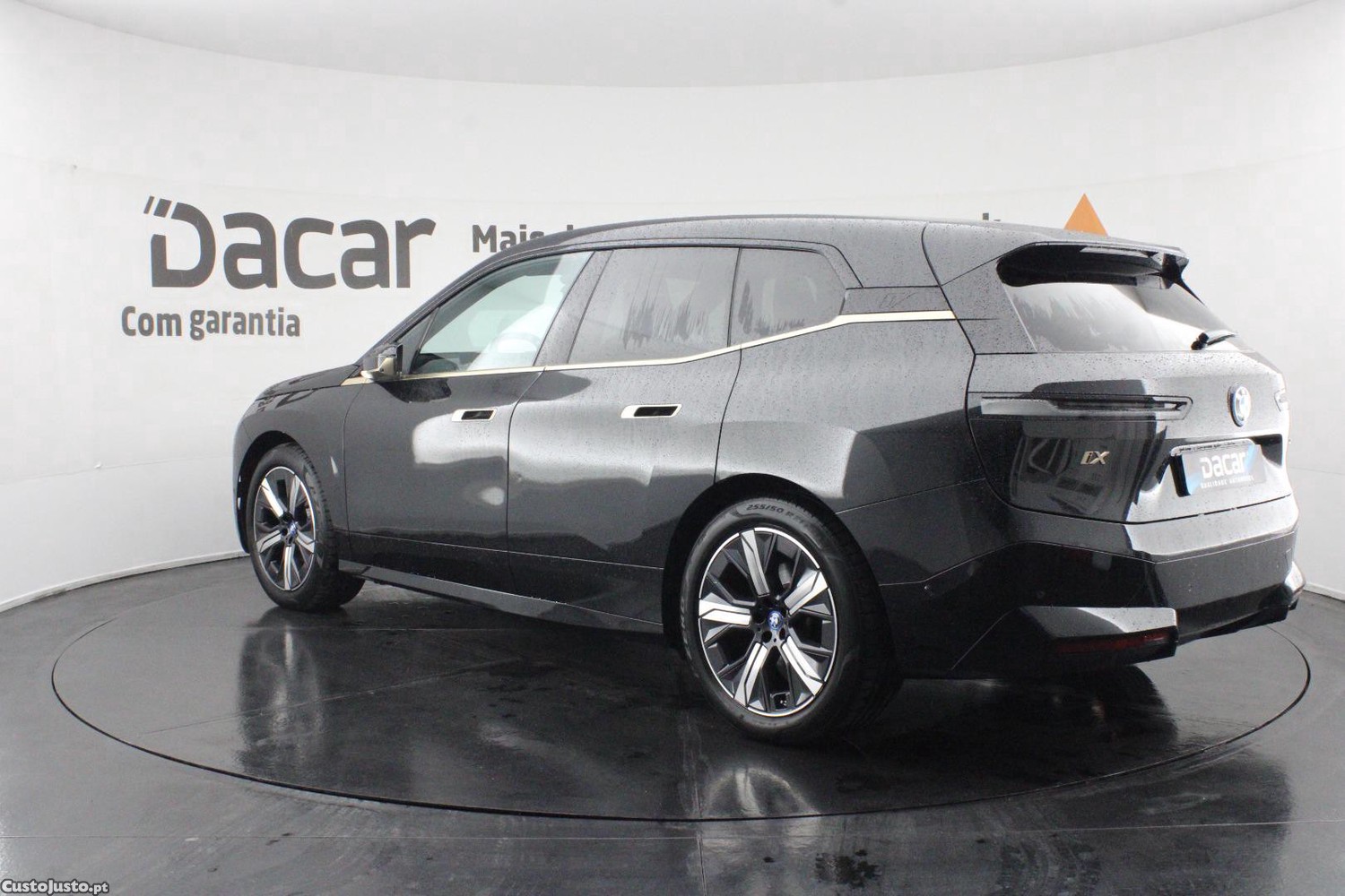 BMW iX XDRIVE 40 PACK DESPORTIVO — fotografia 42