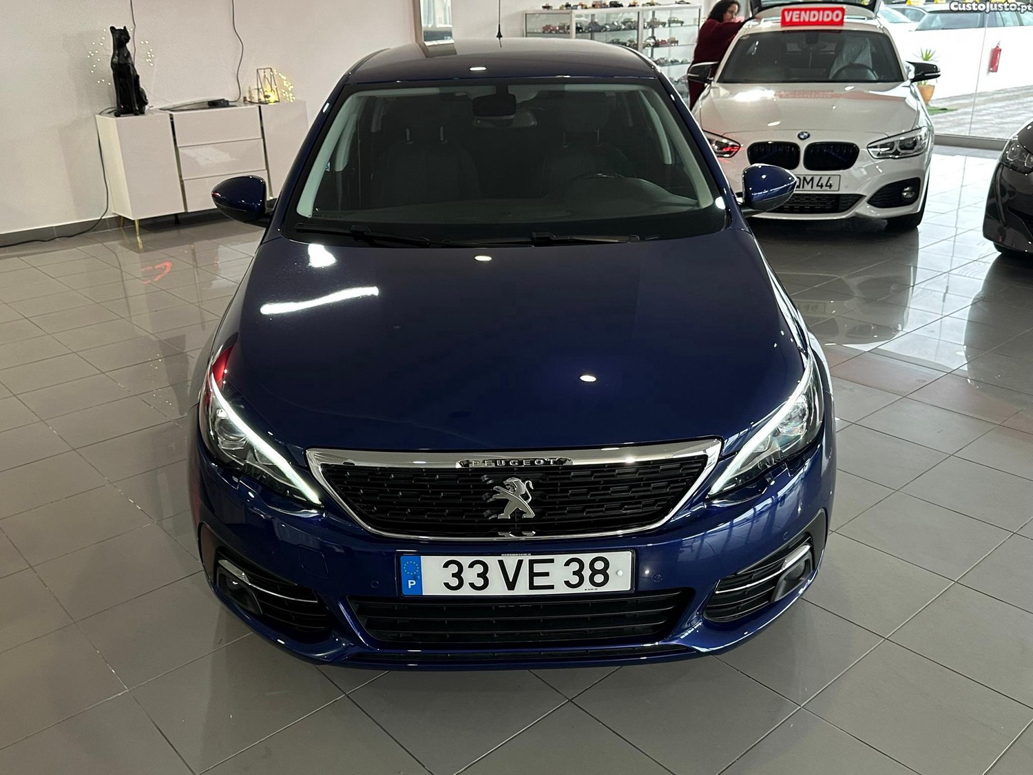 Peugeot 308 SW 1.2 PureTech Style — photo 3