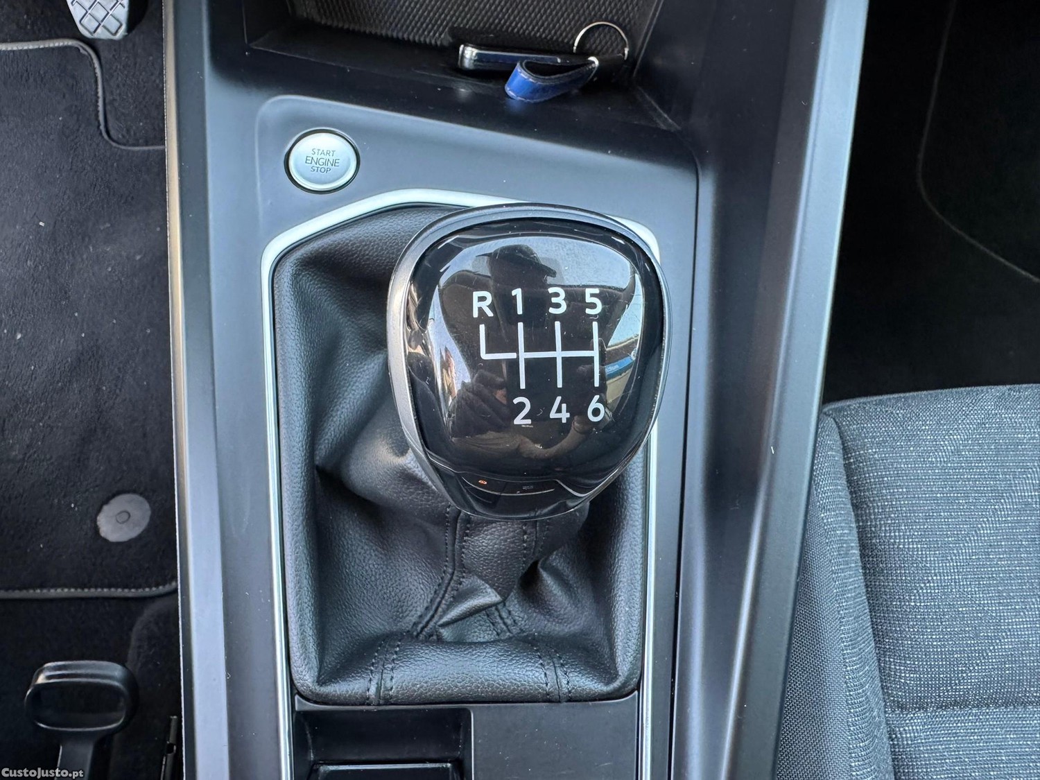 Volkswagen Golf 2.0 TDI Conceptline — fotografia 3