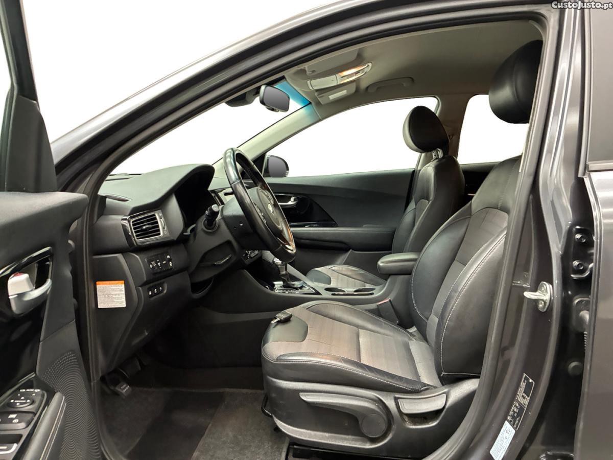 Kia  1.6 GDi Premium DCT6 - 19 — photo 3