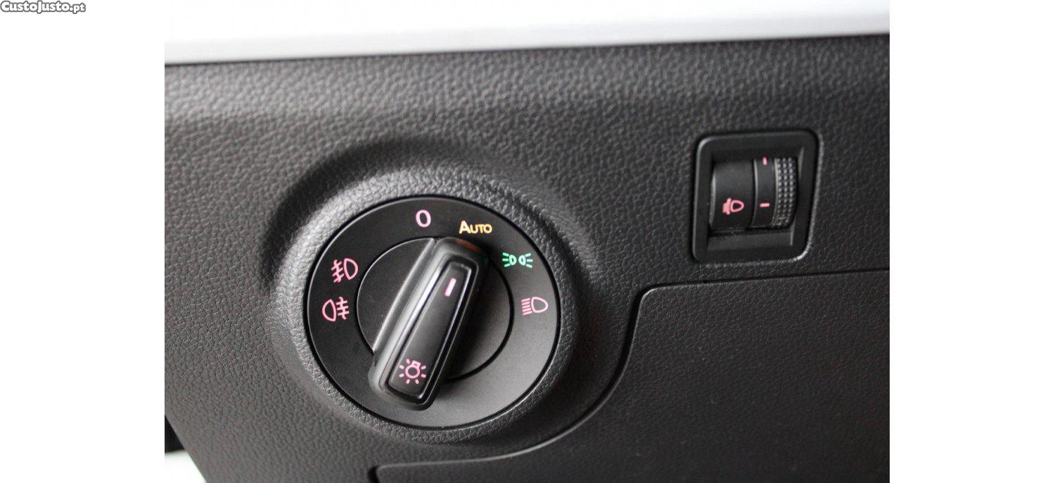 SEAT Arona 1.0 TSI Style 95cv — fotografia 3
