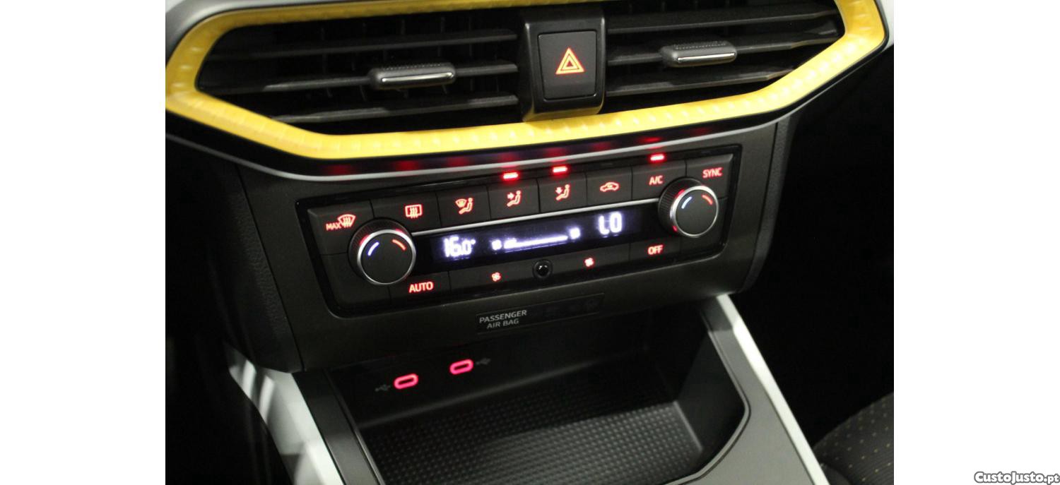SEAT Arona 1.0 TSI Style 95cv — fotografia 6