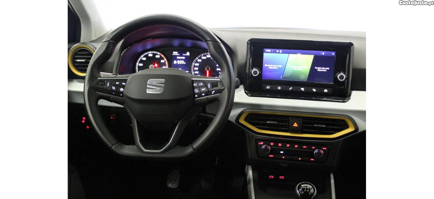 SEAT Arona 1.0 TSI Style 95cv — fotografia 11