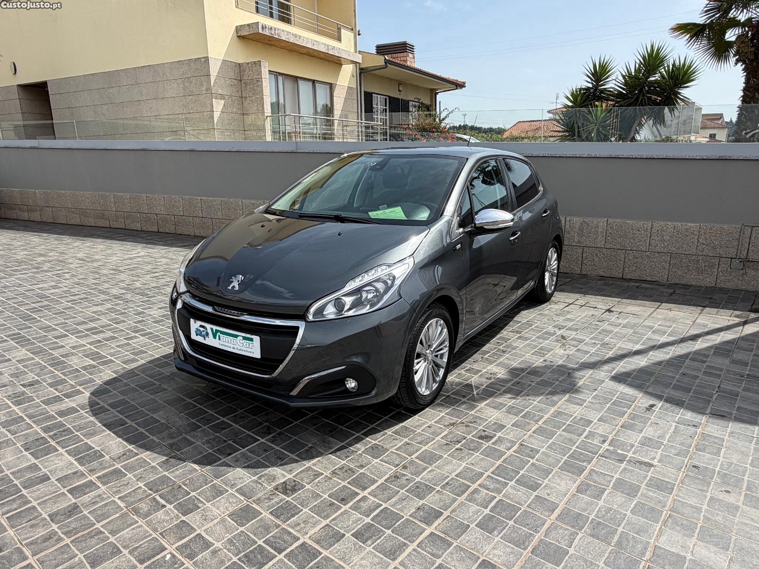 Peugeot 208 1.2Puretech 82cv Style — photo 2