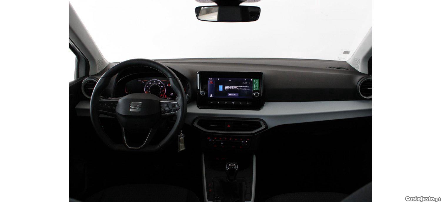 SEAT Arona 1.0 TSI Style 95cv — fotografia 14