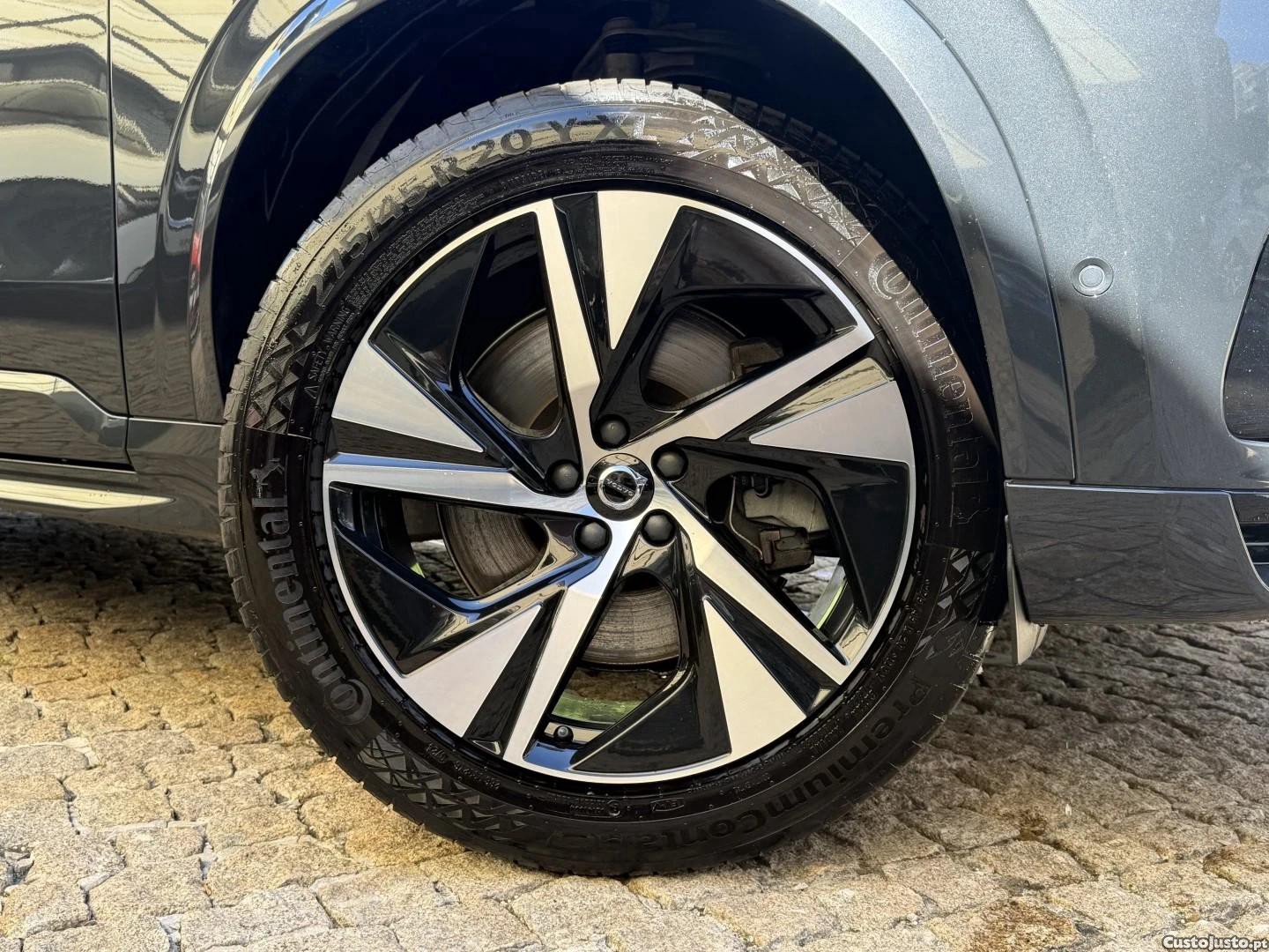 Volvo XC90 2.0 T8 PHEV R-Design AWD - 22 — photo 2