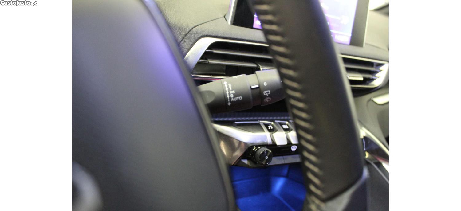 Peugeot 3008 1.2 PureTech Active Pack — fotografia 6