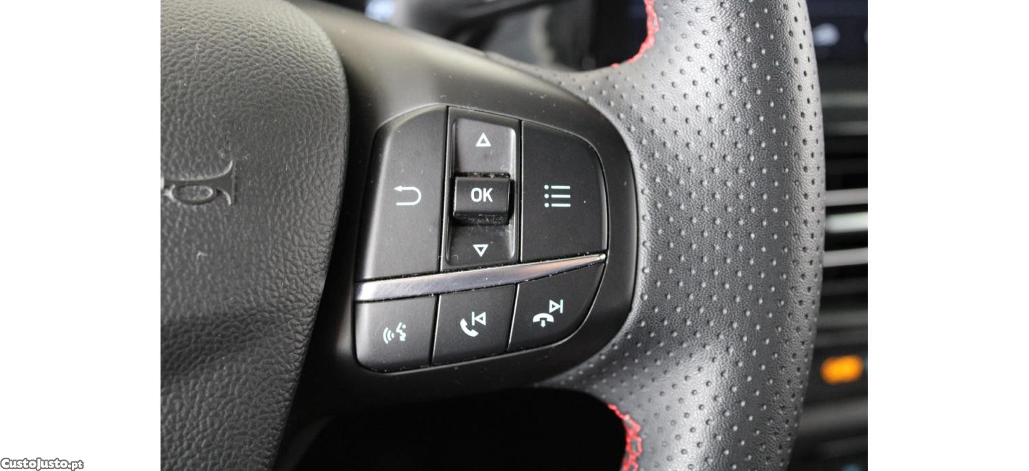 Ford Focus 1.0 EcoBoost 125cv MHEV ST-Line — fotografia 4