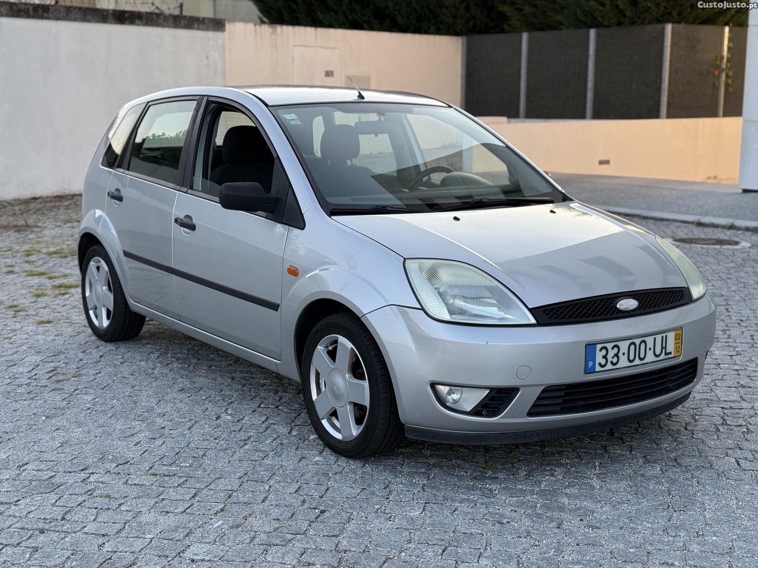 Ford Fiesta 1.2 i — fotografia 6