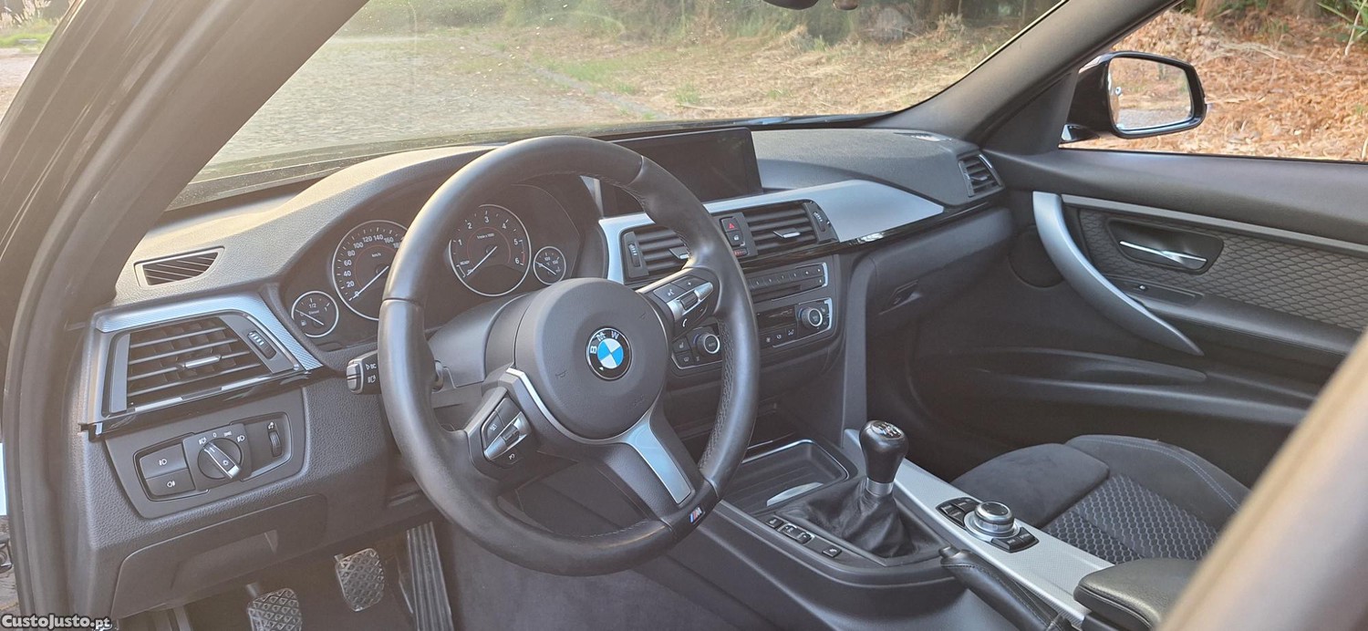 BMW 320 Pack M — fotografia 4