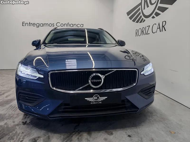 Volvo V60 2.0 B4 Momentum Gear — fotografia 2